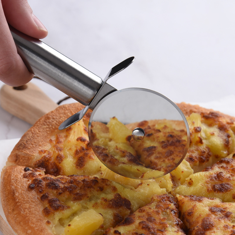 Durable Stainless Steel Pizza Cutter Wheel1