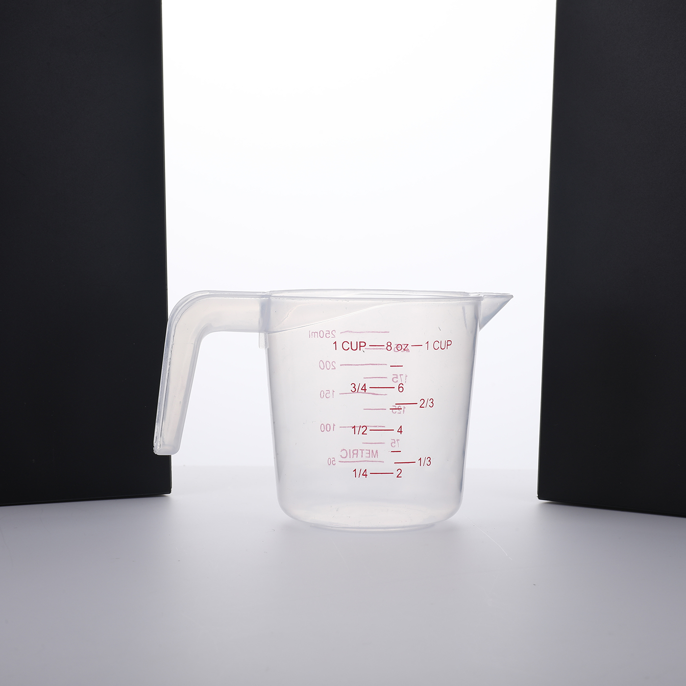 Custom 250ml Plastic Measuring Cup2