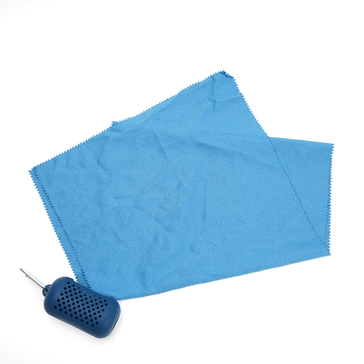 Quick Dry Towel With Silicone Case2