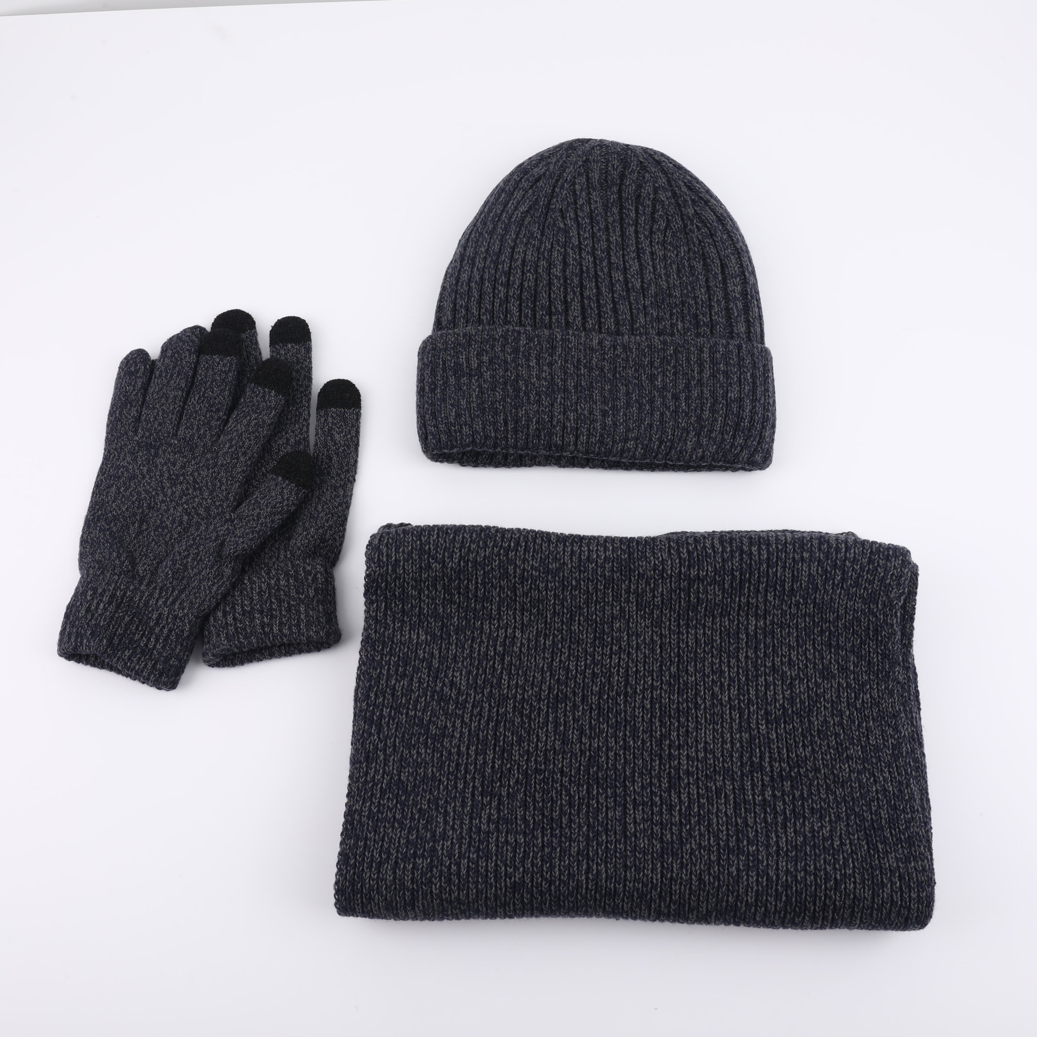 3 In 1 Beanie Scarf Gloves Set3