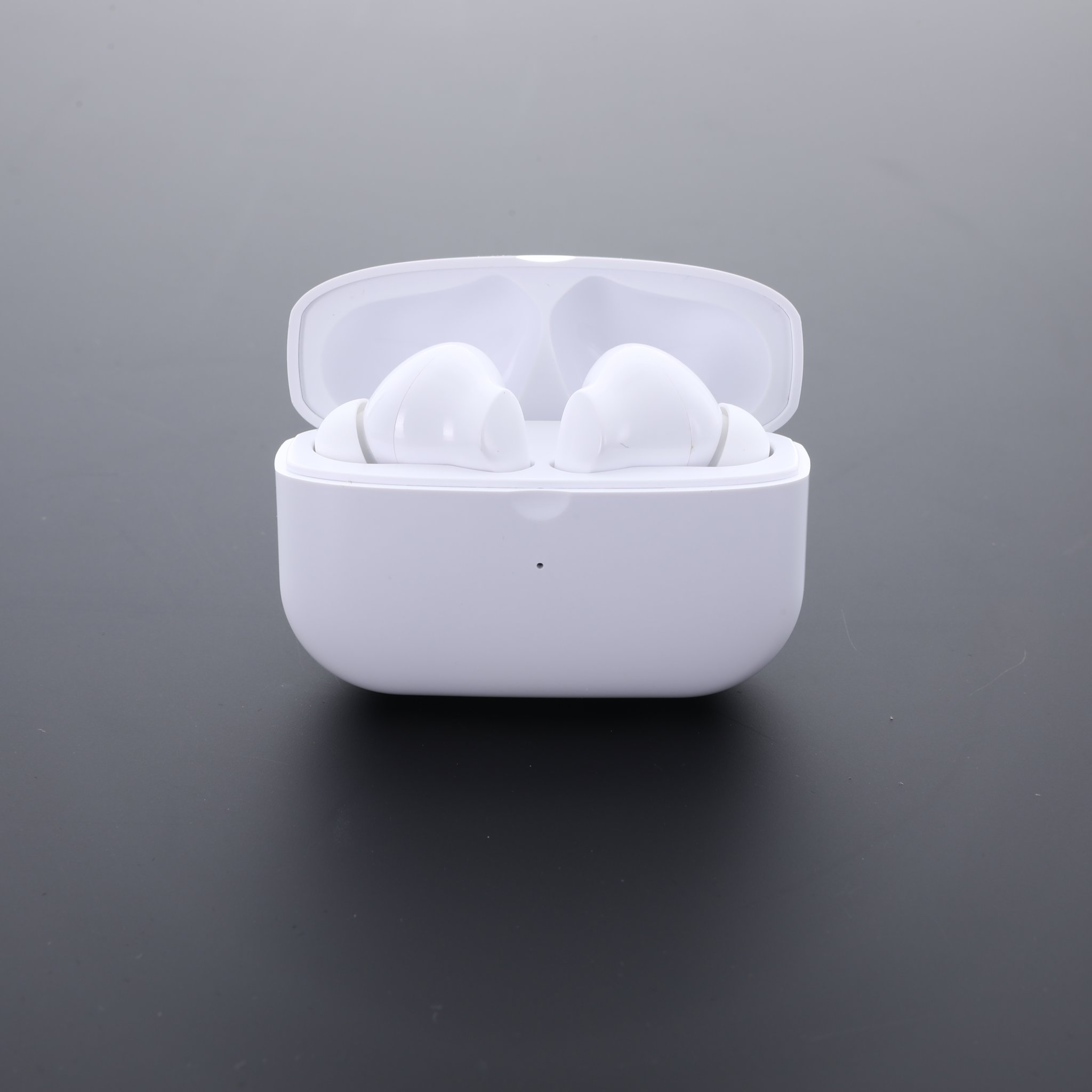 Promotional Earbuds With Charging Case4