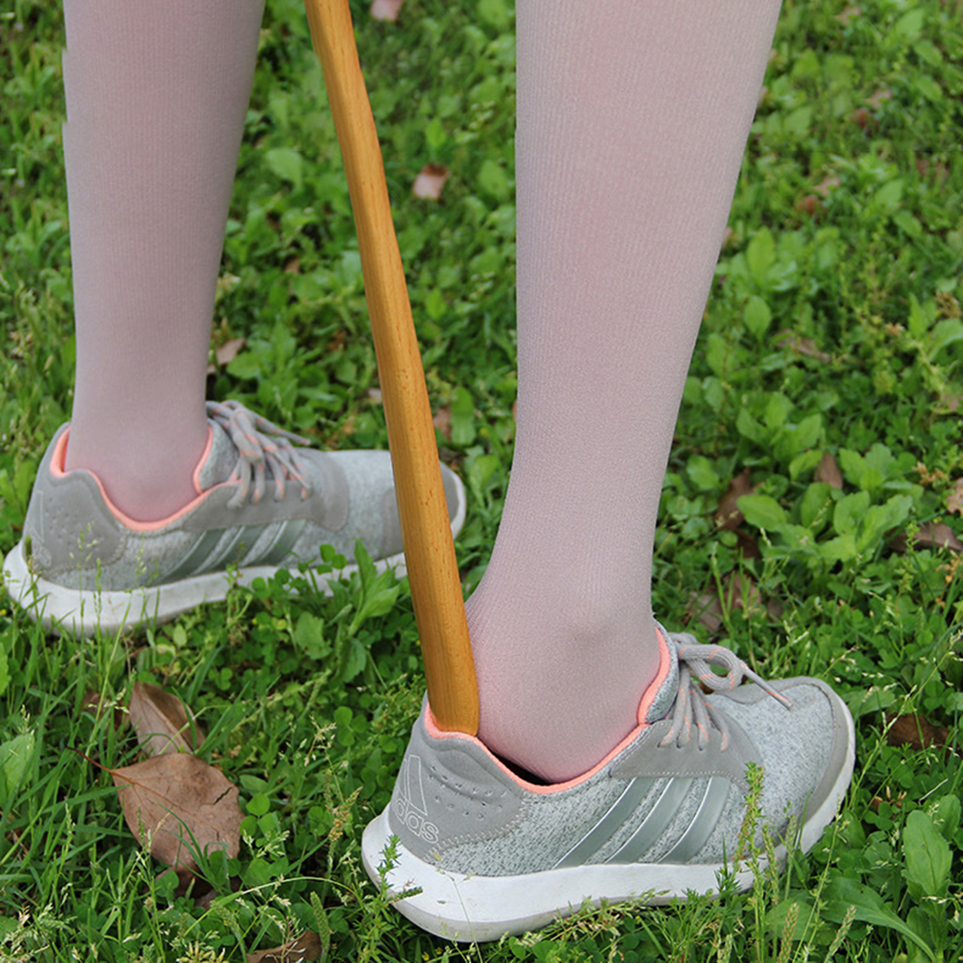 Long Handle Wooden Shoe Horn2