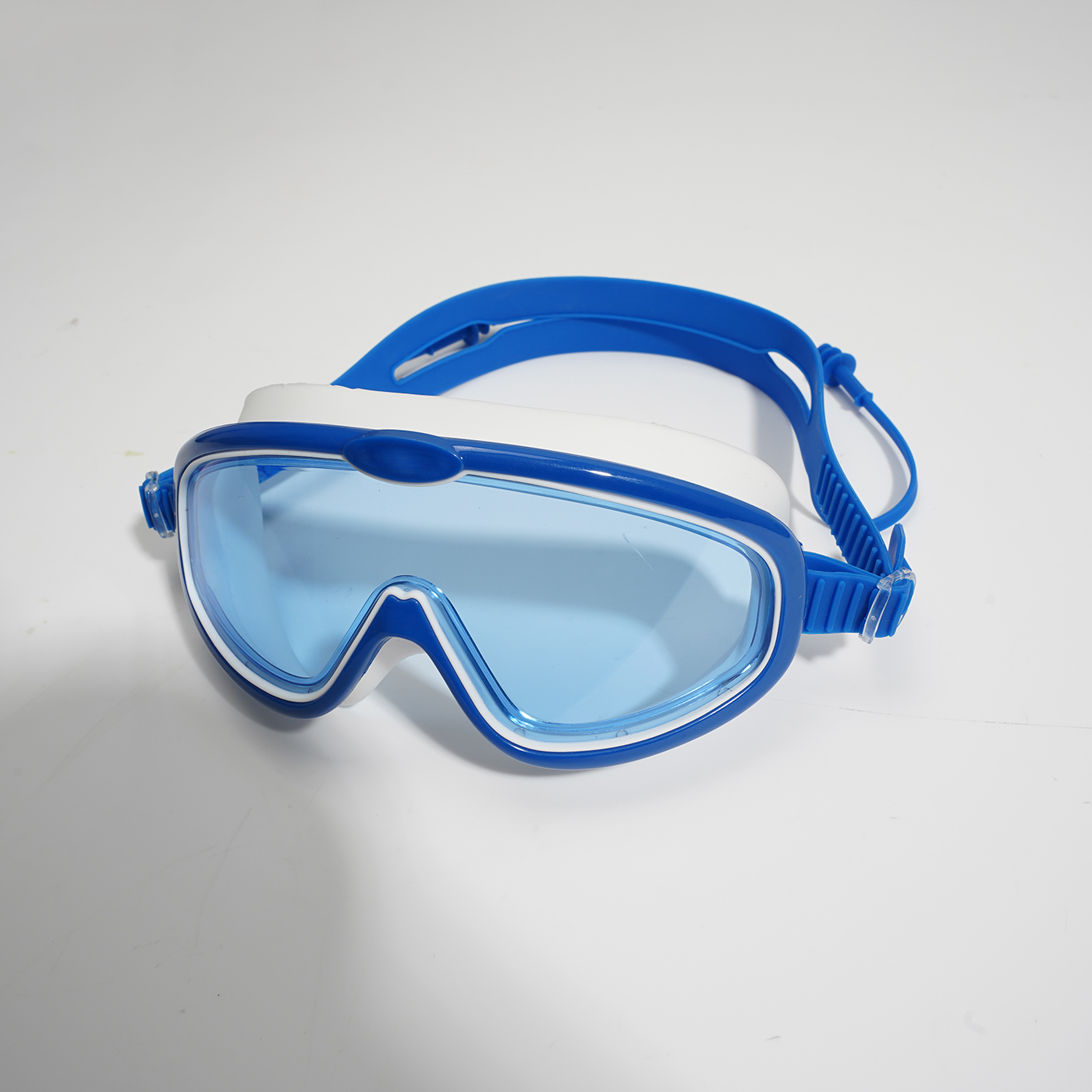 Custom Swim Goggles With Ear Plugs3