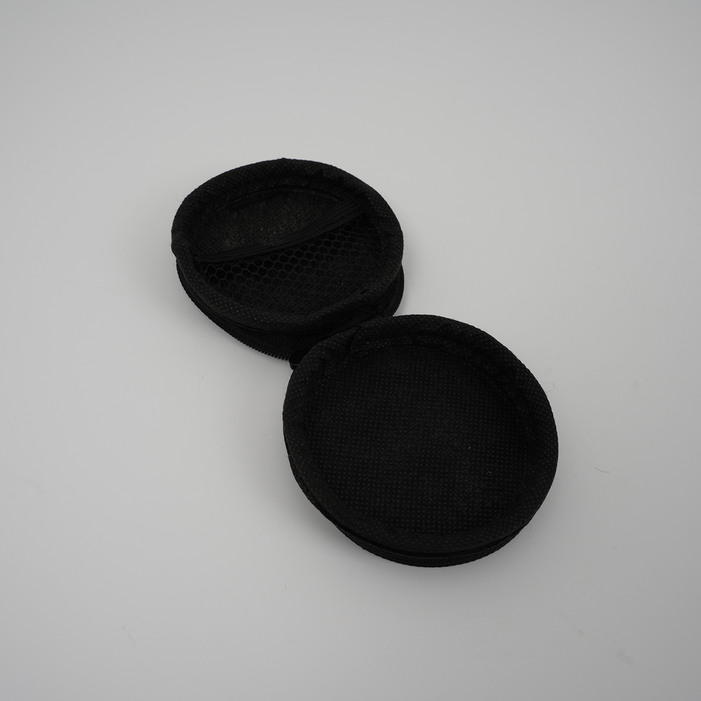 Portable Round Earbud Case 3