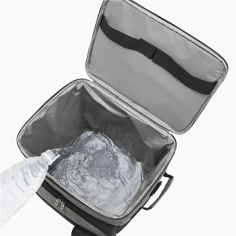Leakproof Insulated Cooler Bag With Wheels 3