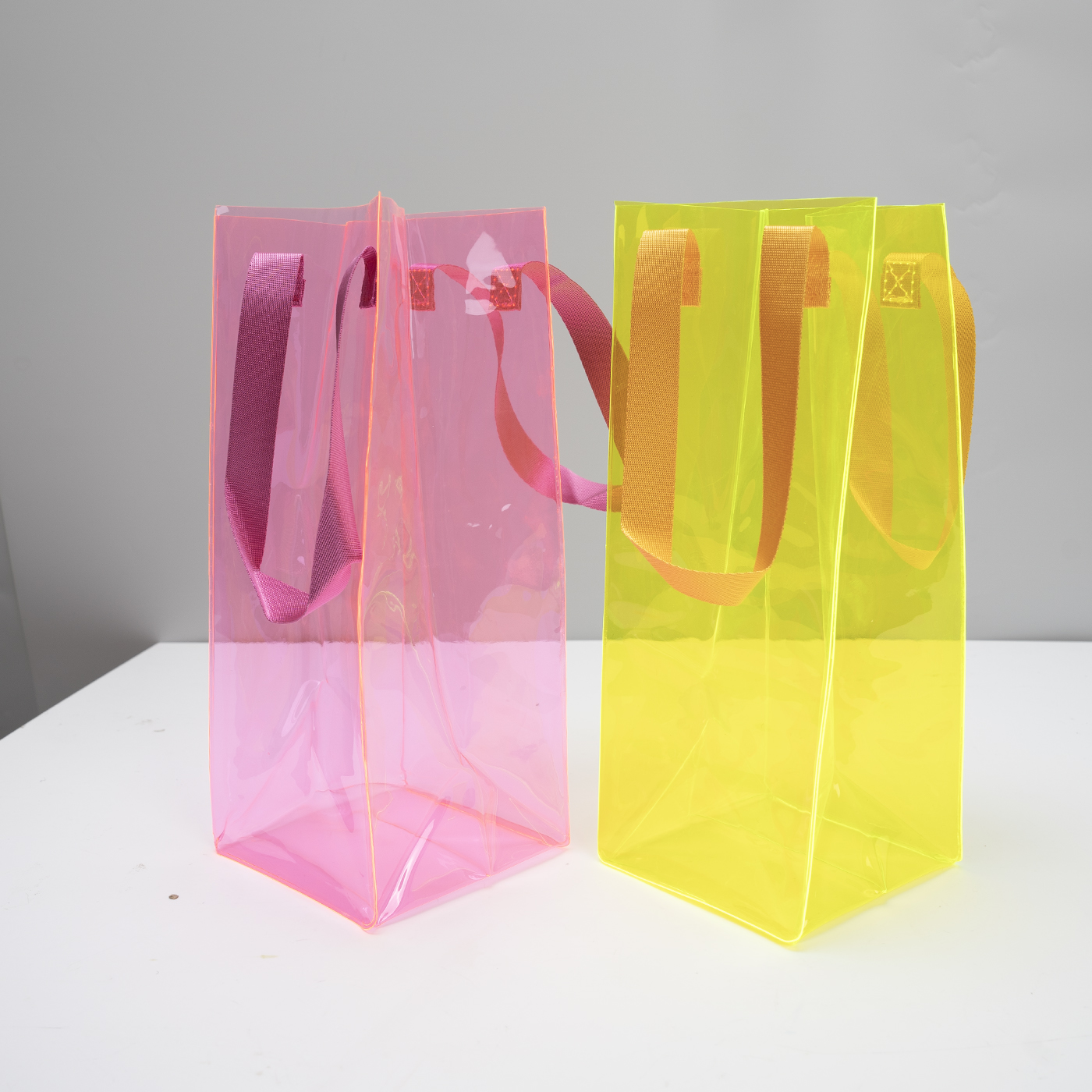 Wine Pouch Cooler With Handle 3