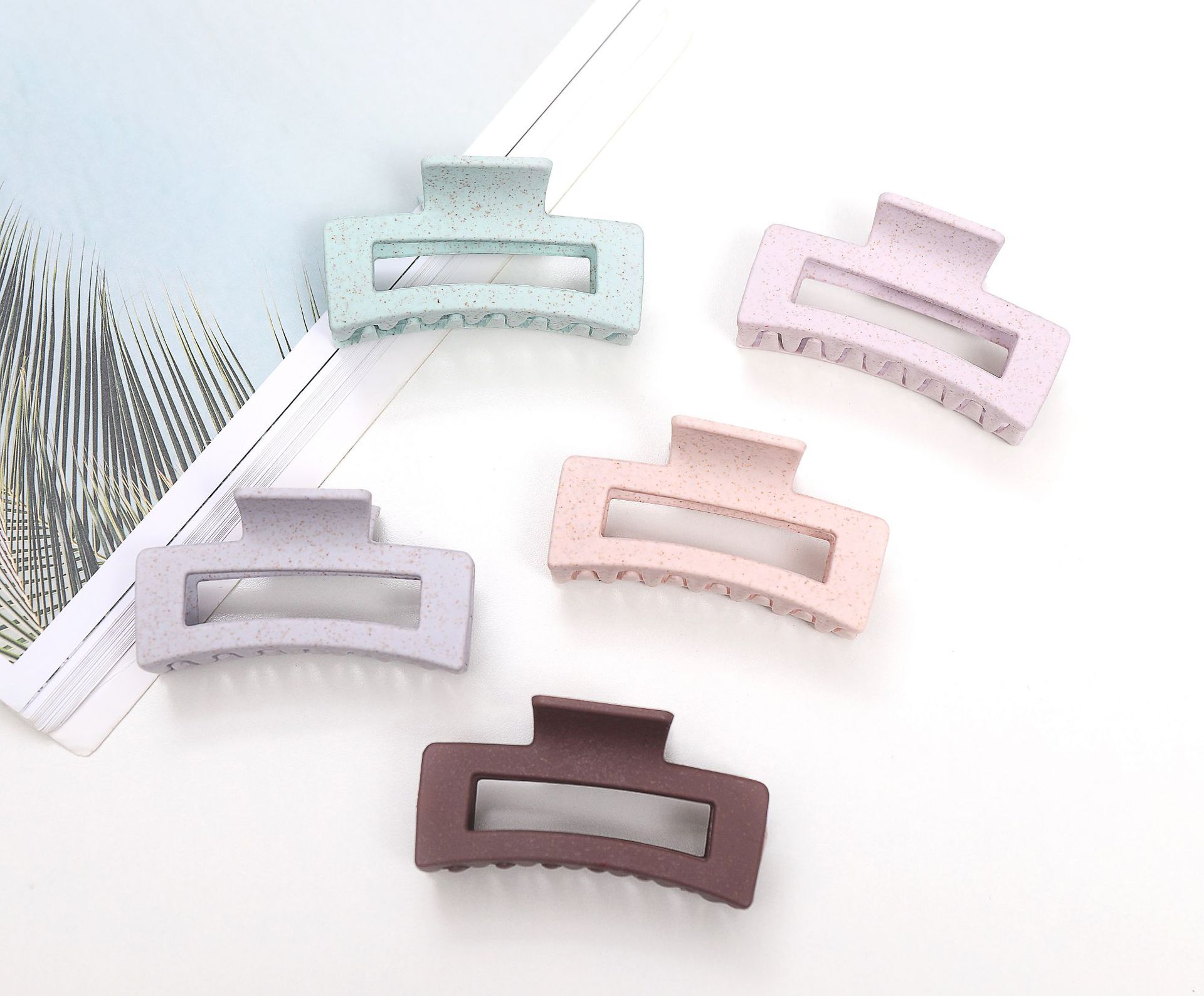 Non-slip Wheat Straw Claw Hair Clips 3