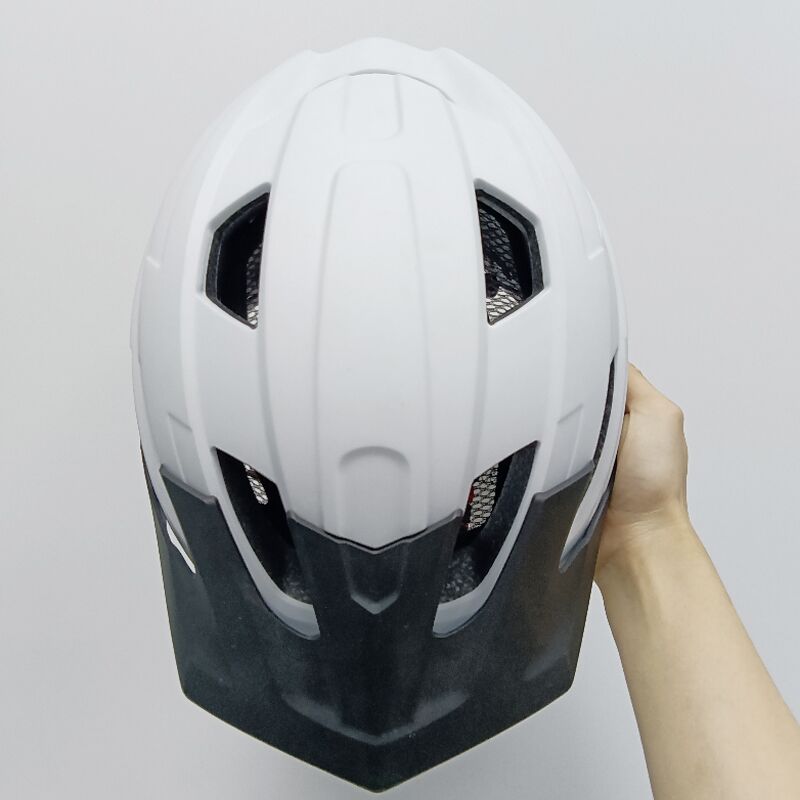Lightweight Adjustable Bike Helmet3