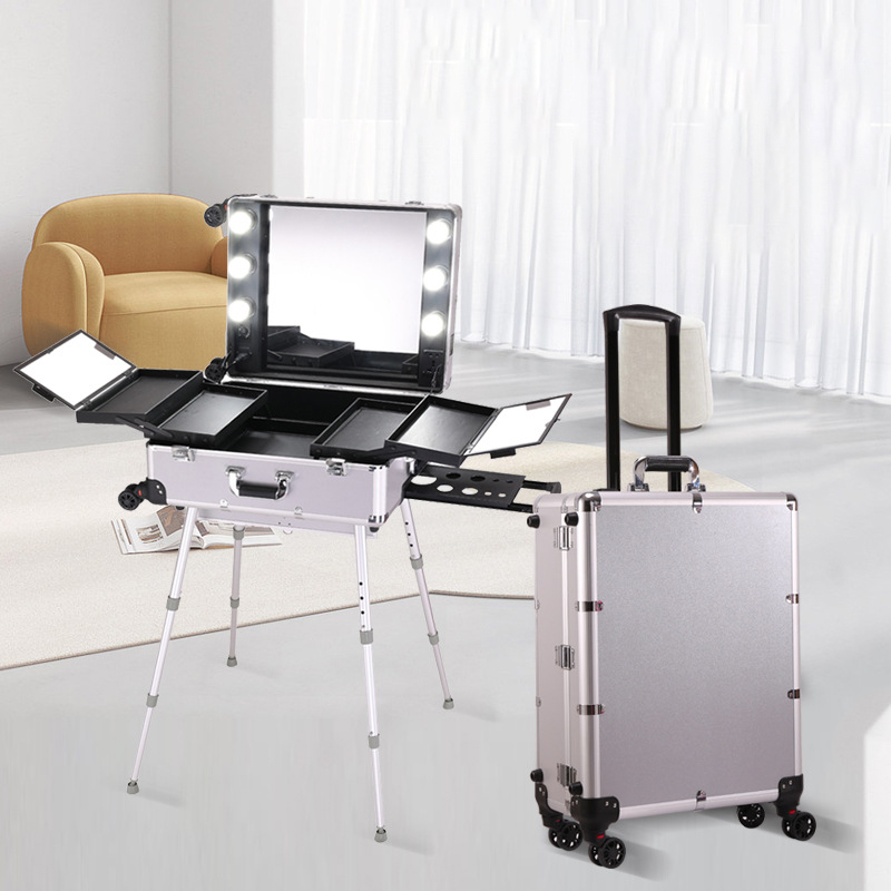Rolling Makeup Train Case With Mirror 2
