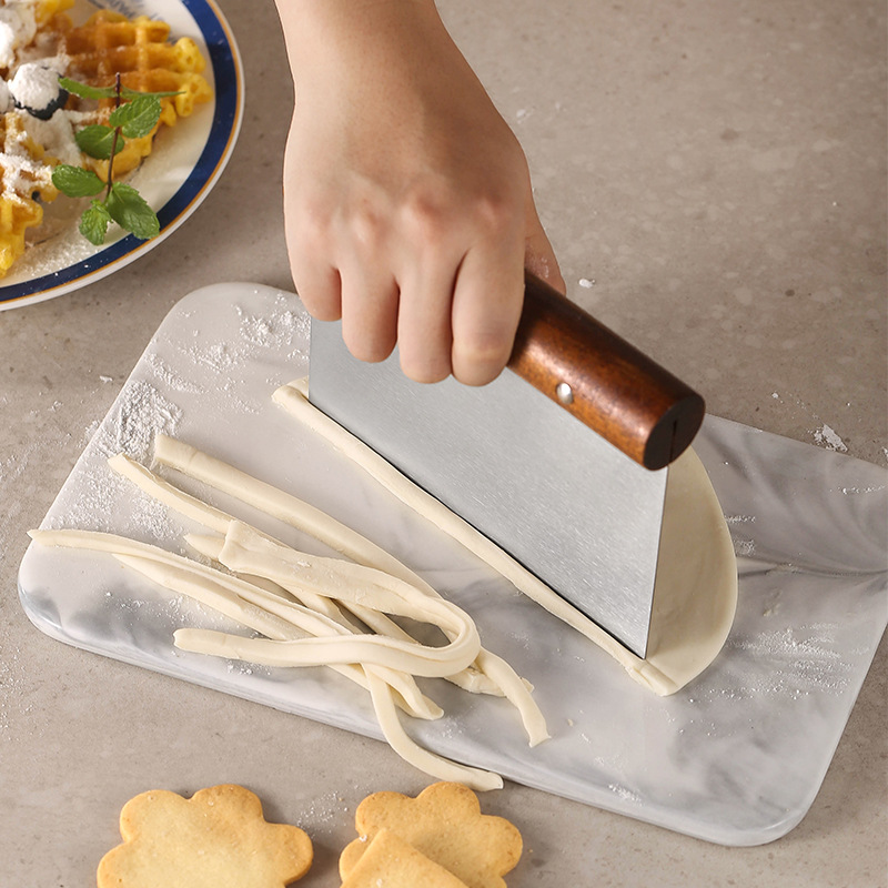 Stainless Steel Dough Cutter2