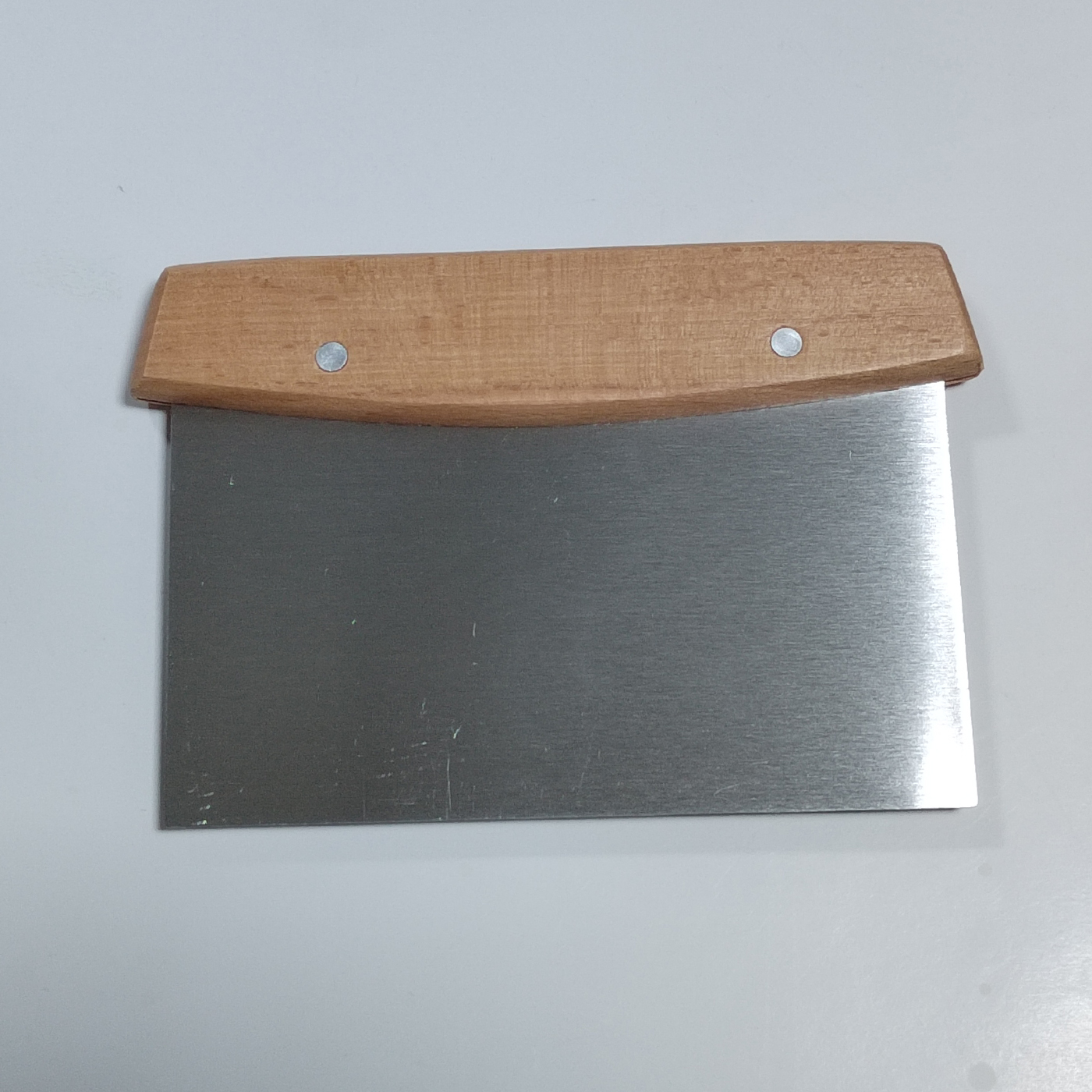 Wood Handle Dough Scraper3