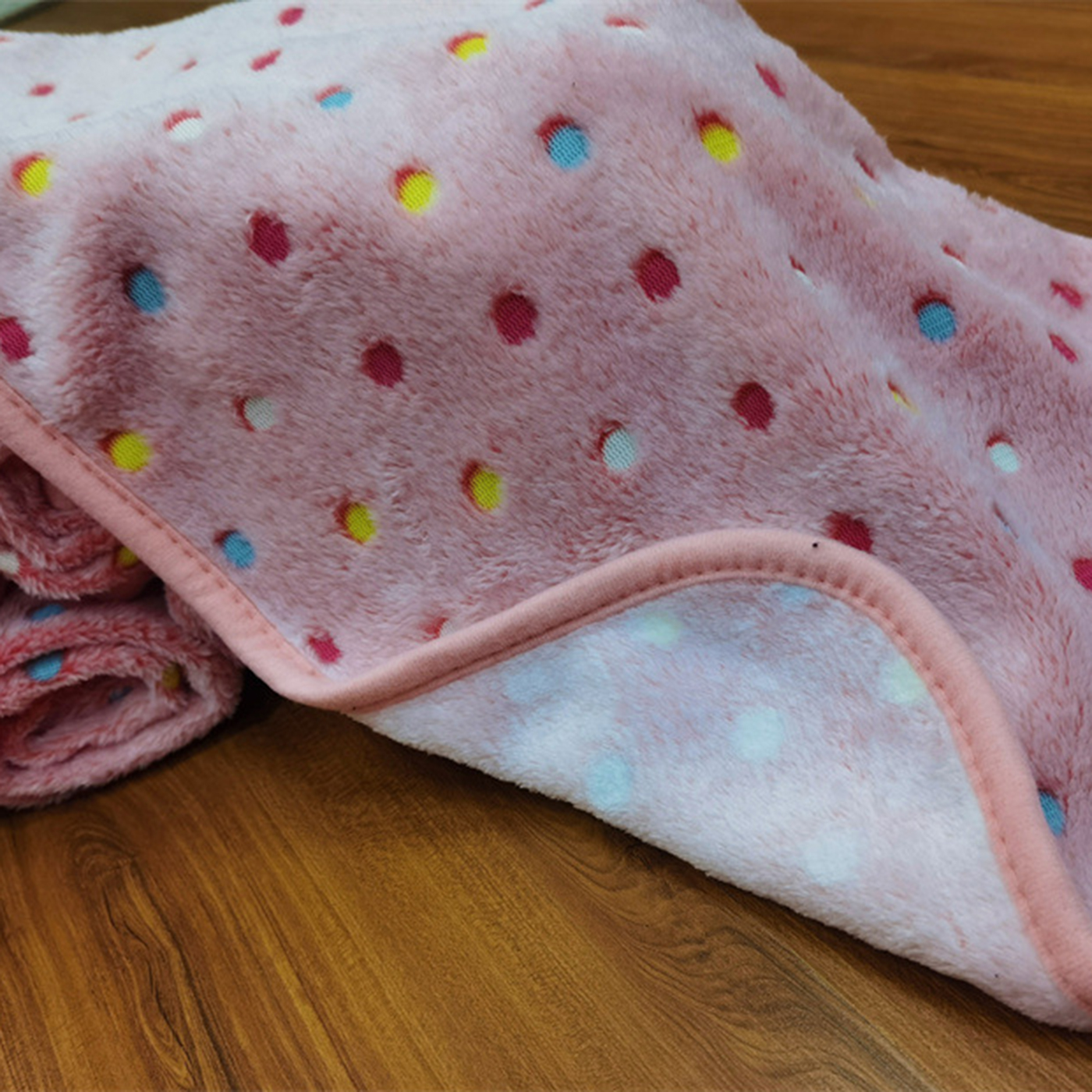 Fluffy Pet Sleep Blanket 2