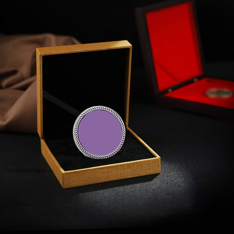 Small Round Lapel Pin2