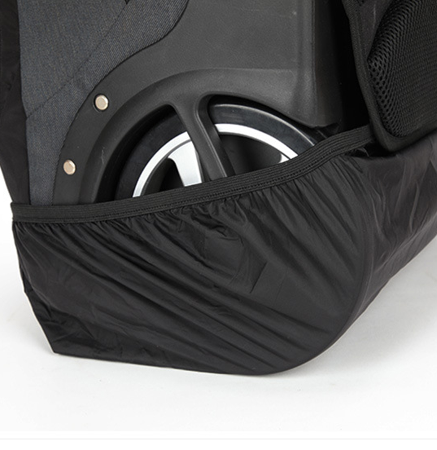 Carry-on Backpack With Wheels3