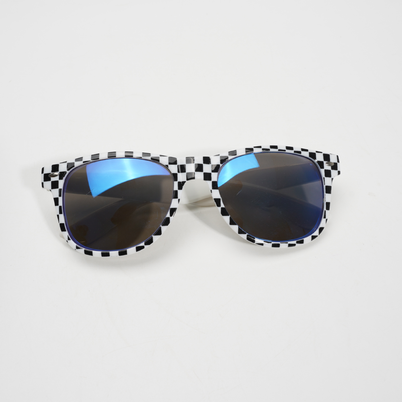 Custom Black Frame Checker Sunglasses3