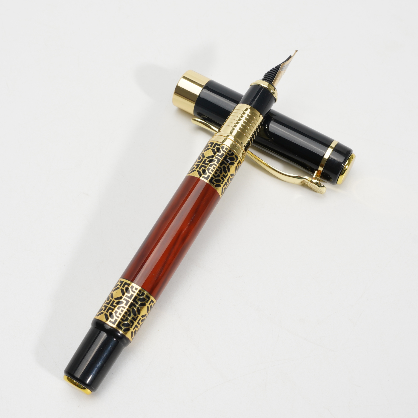 Smooth Writing Stylish Fountain Pen4