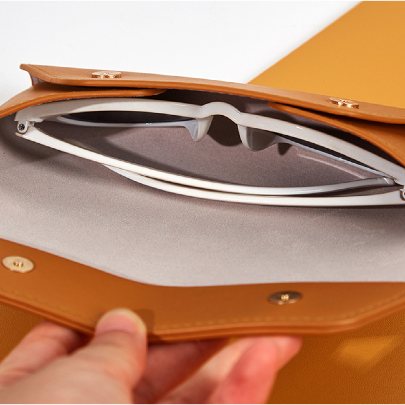 Custom Glasses Protective Case3