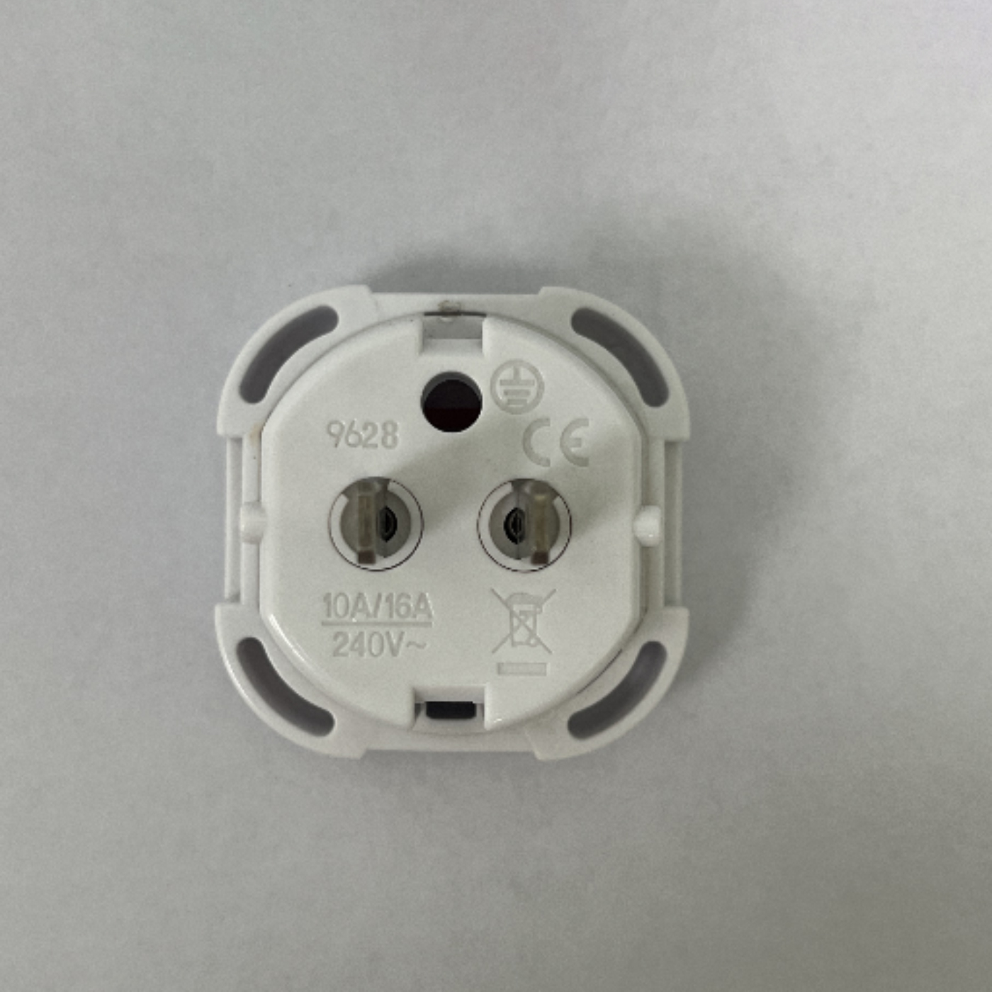 UK To US Travel Adapter2