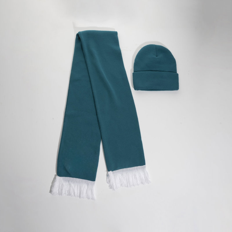 Knitted Hat And Tassel Scarf Set3