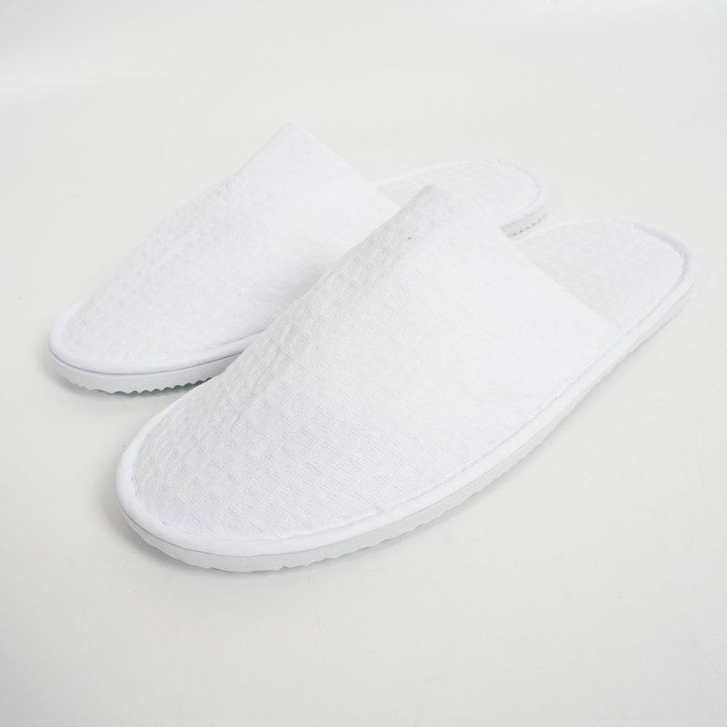 Custom Disposable Hotel Slippers2