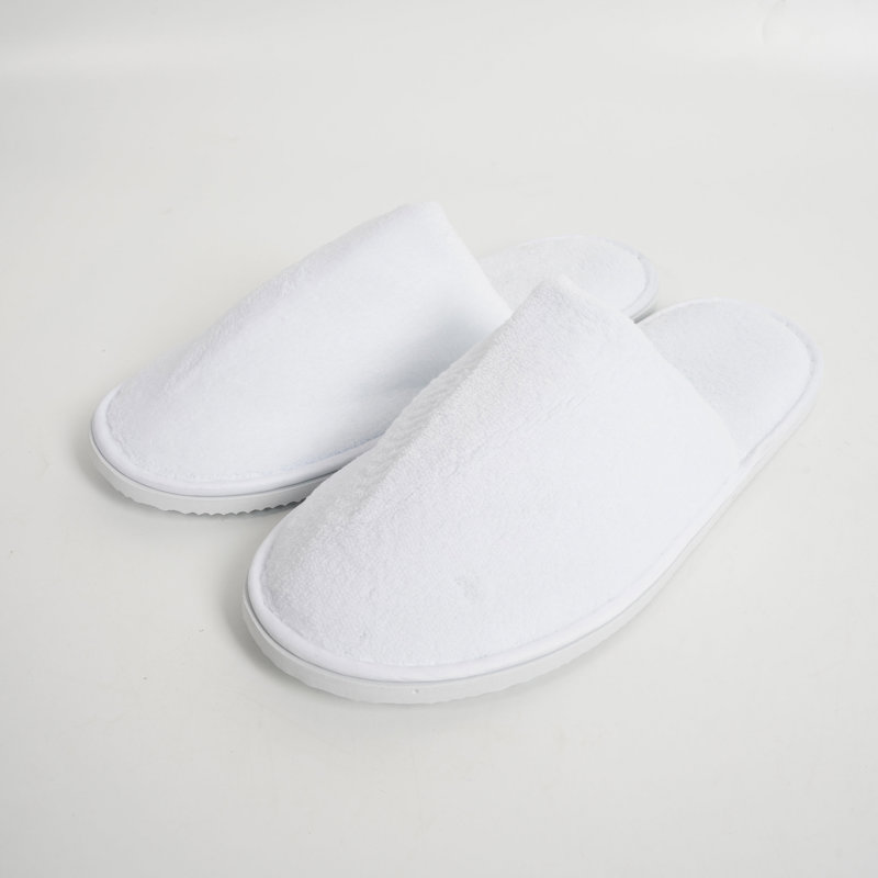 Disposable Hotel Slippers1
