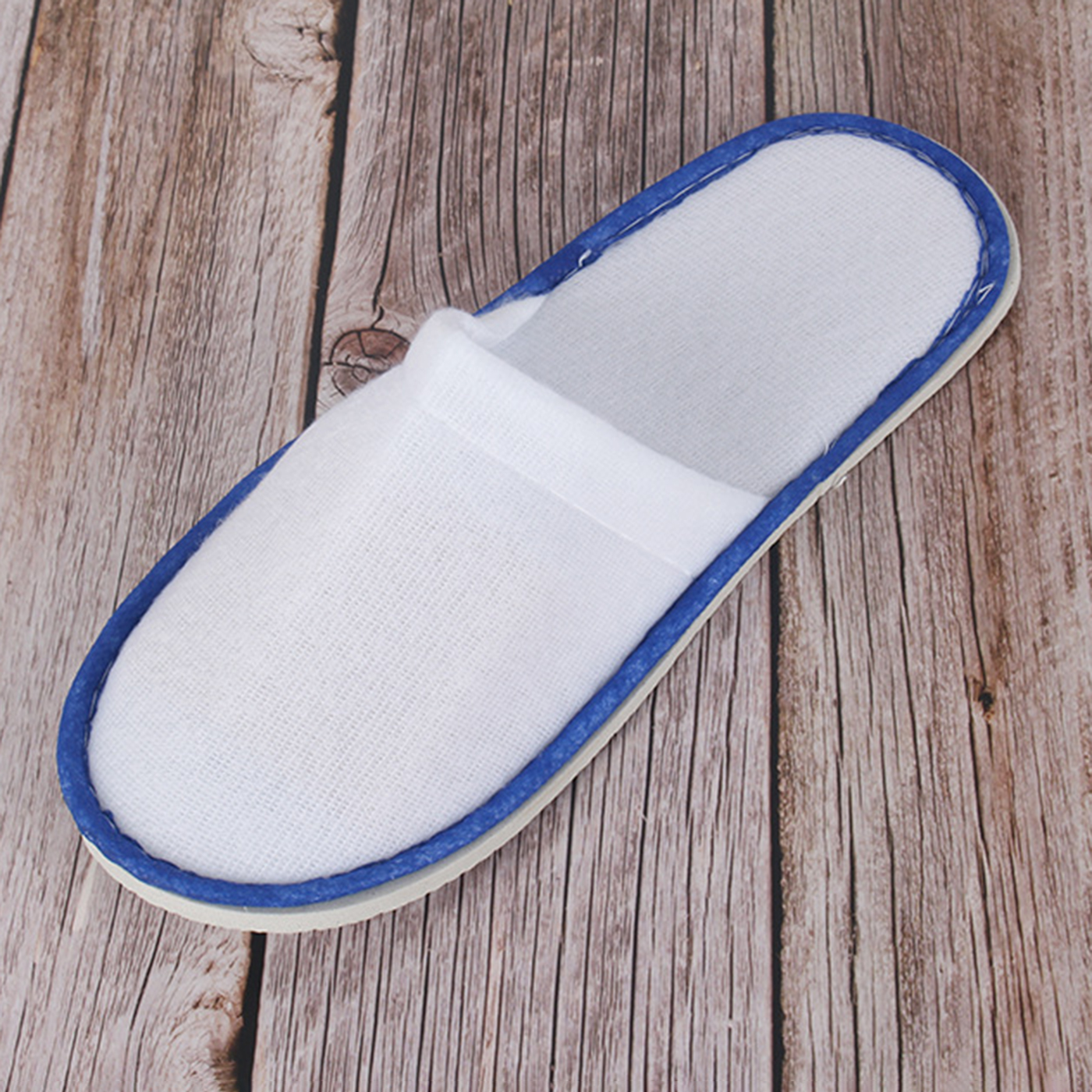  Hotel Non-Slip Disposable Slippers1