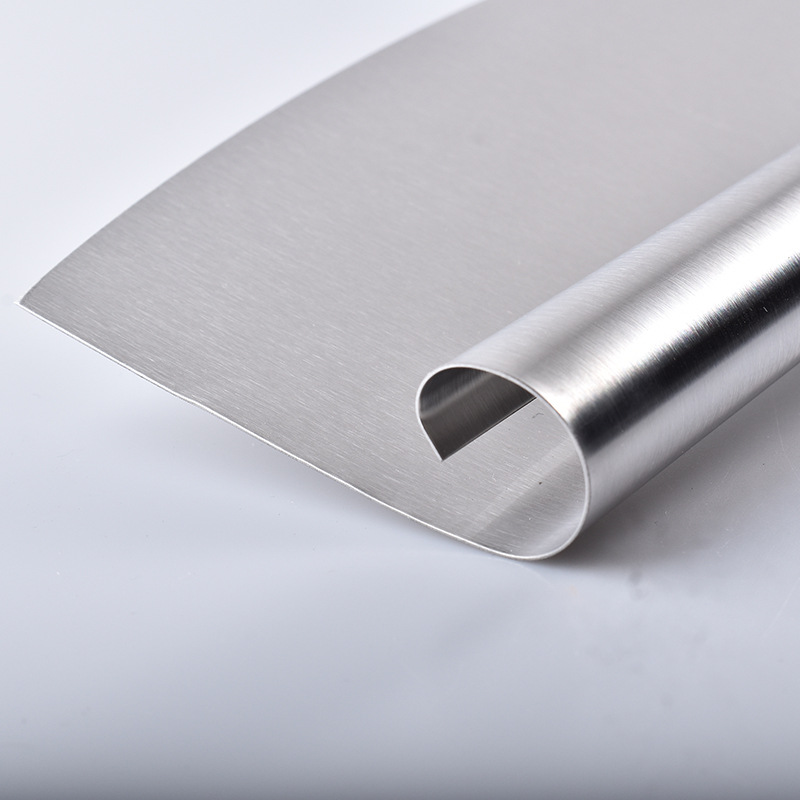 Rocker Pizza Cutter1