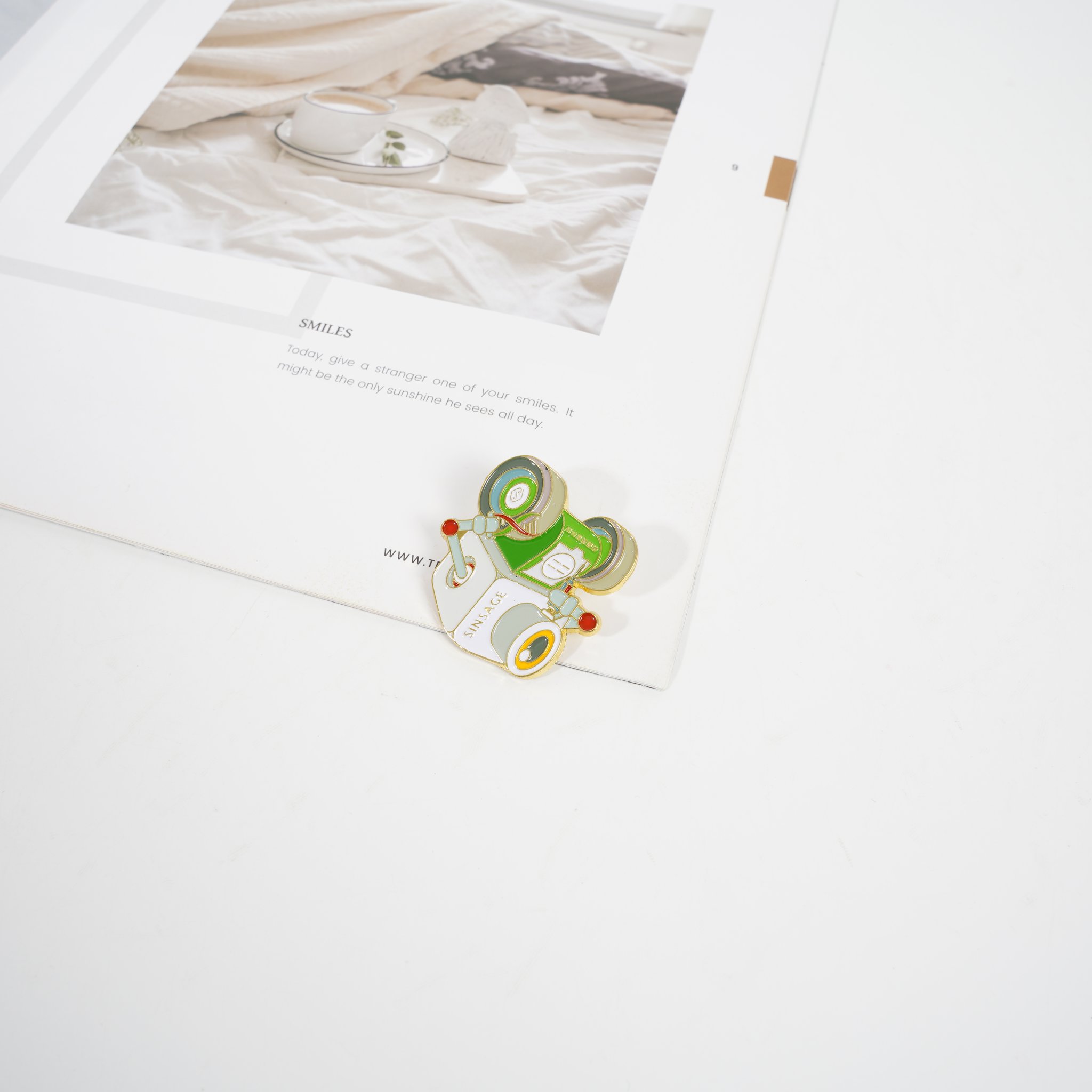 Personalized Lapel Badge3