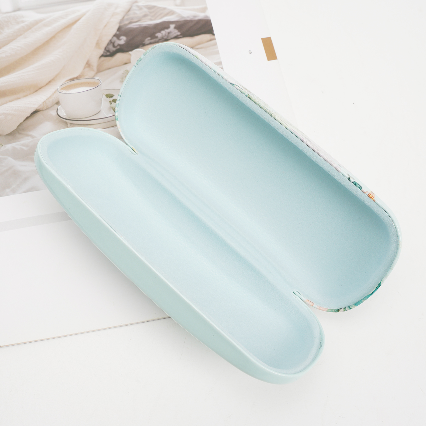 Portable Sunglass Protector Case2