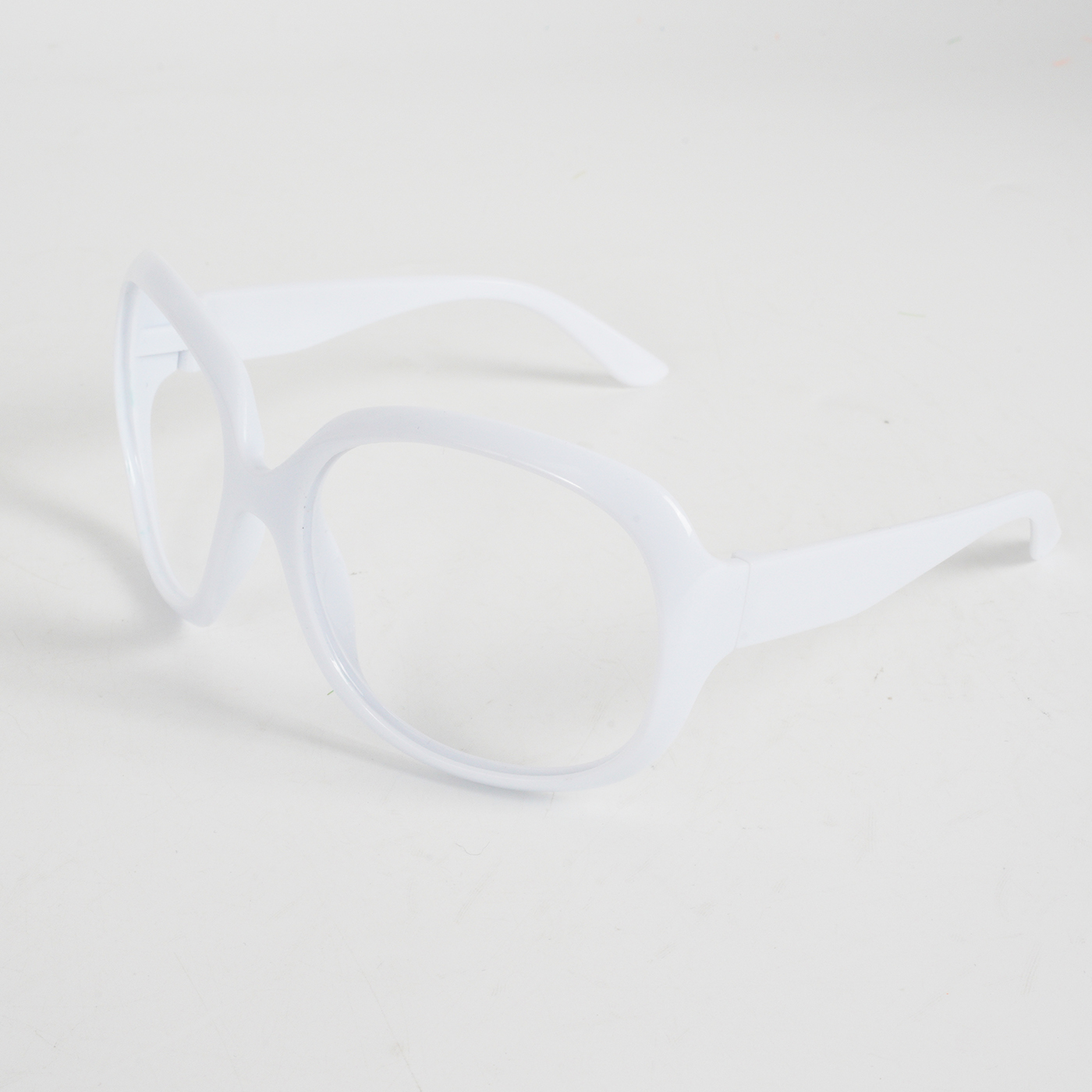 Square White Oversized Sunglasses 1
