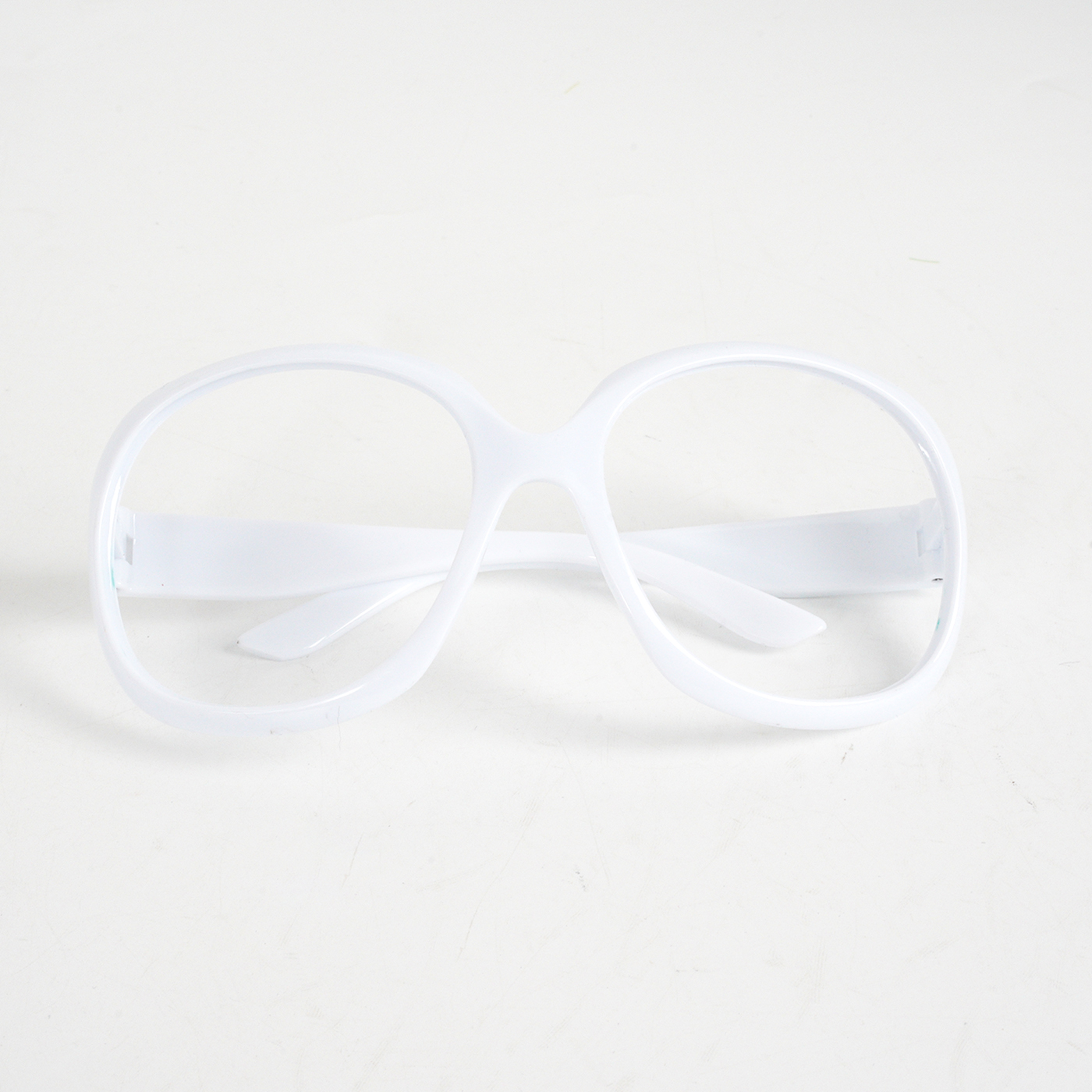 Square White Oversized Sunglasses 2