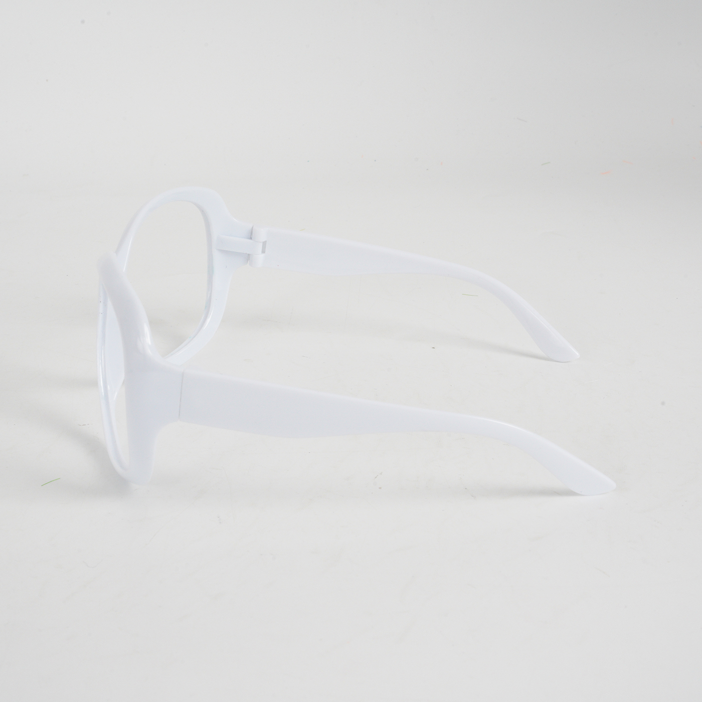 Square White Oversized Sunglasses 3