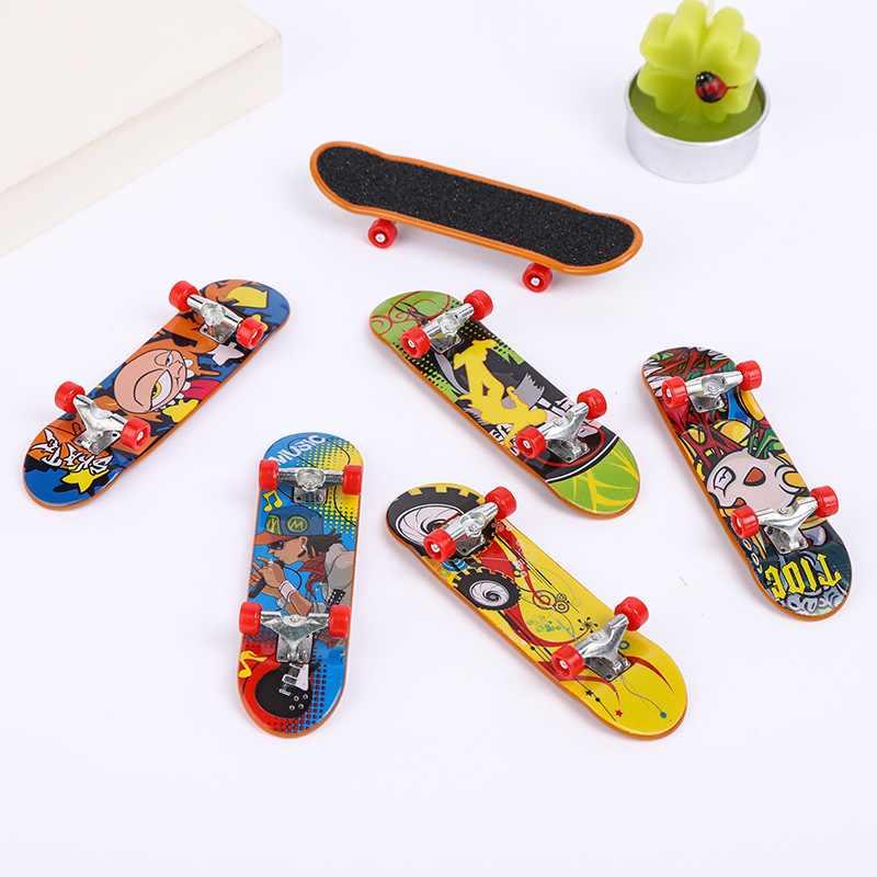 LED Mini Finger Skateboards1