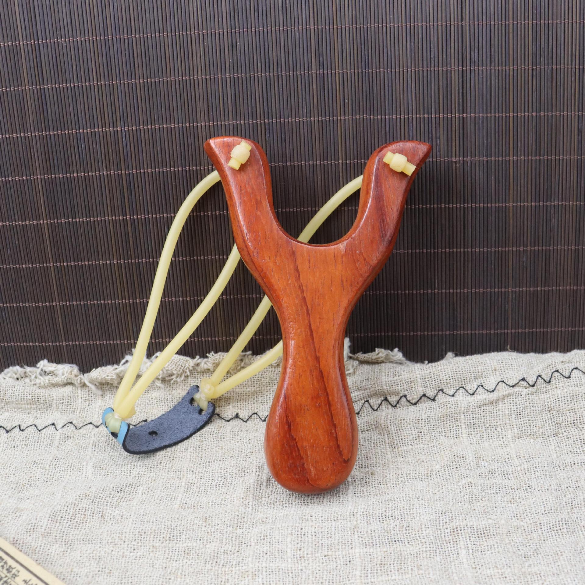 Custom Slingshot​1