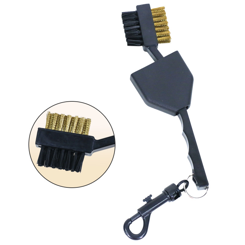 Retractable Golf Club Cleaner1