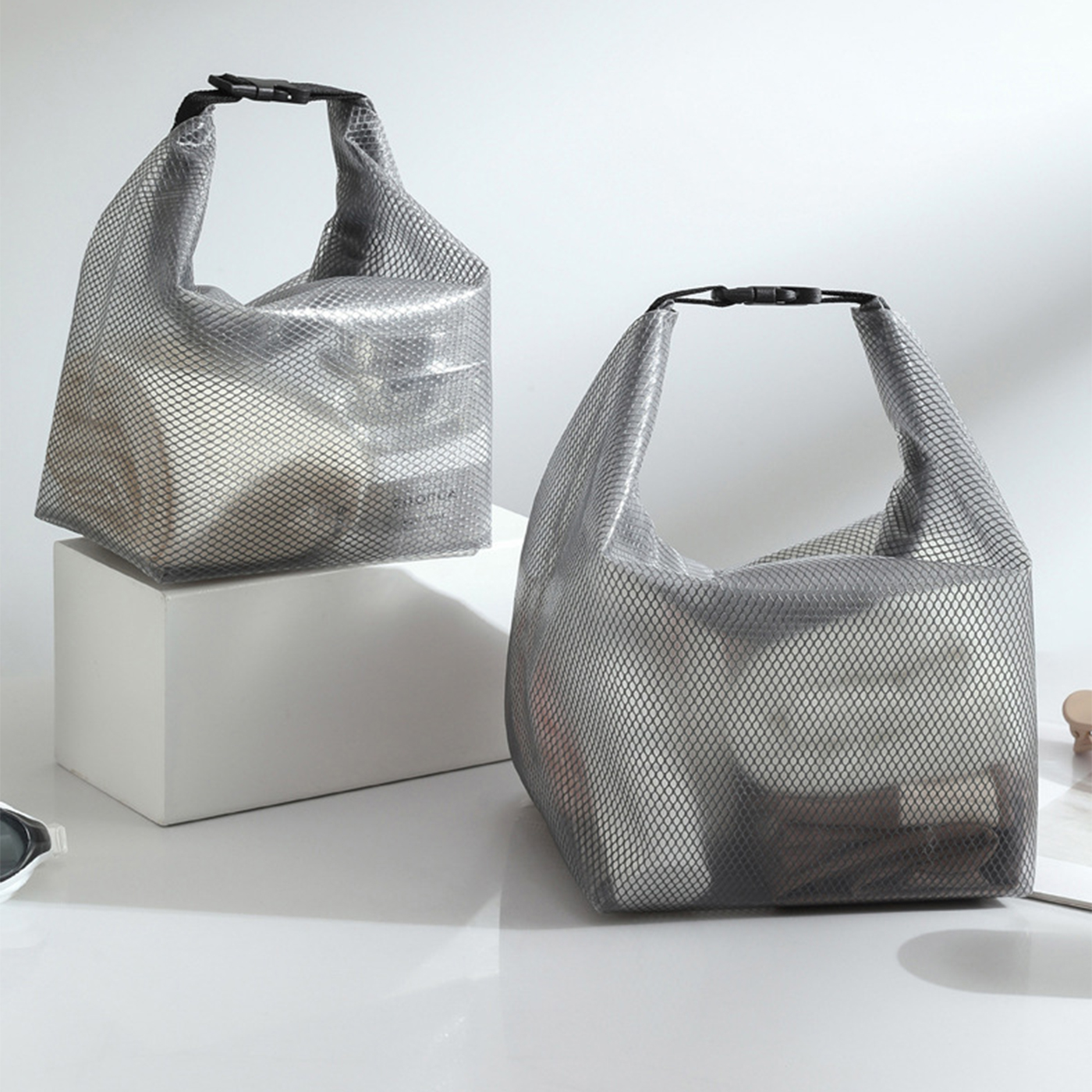 Waterproof Cosmetic Storage Bag2