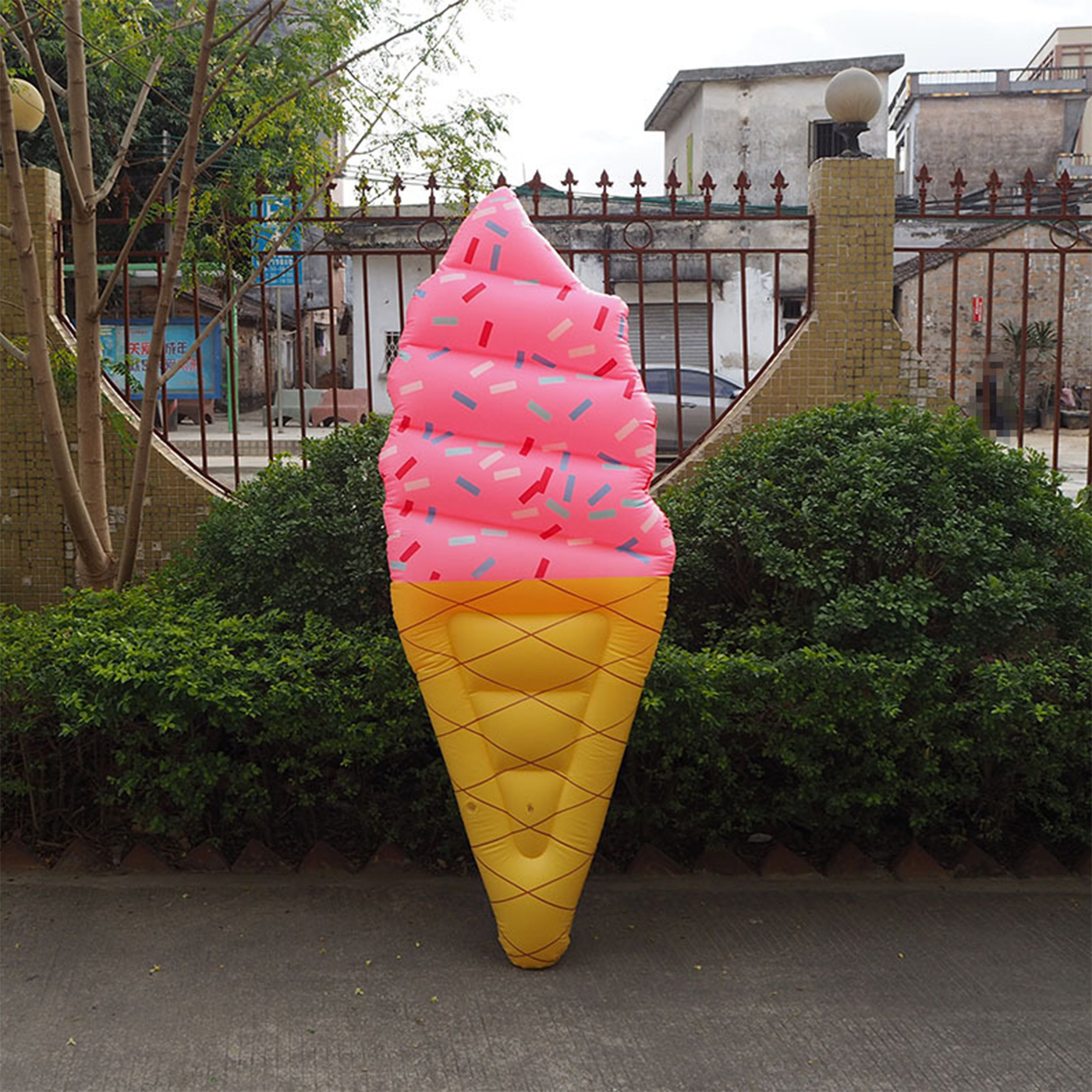 Inflatable Ice Cream Floats2