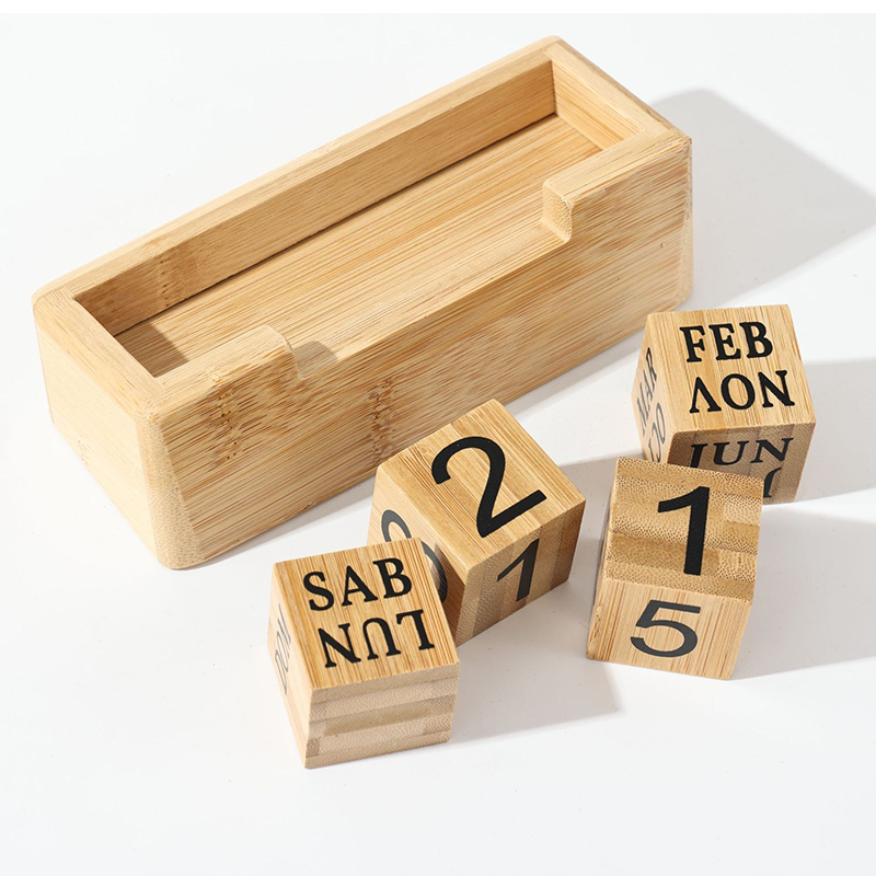 Natural Wood Block Calendar1
