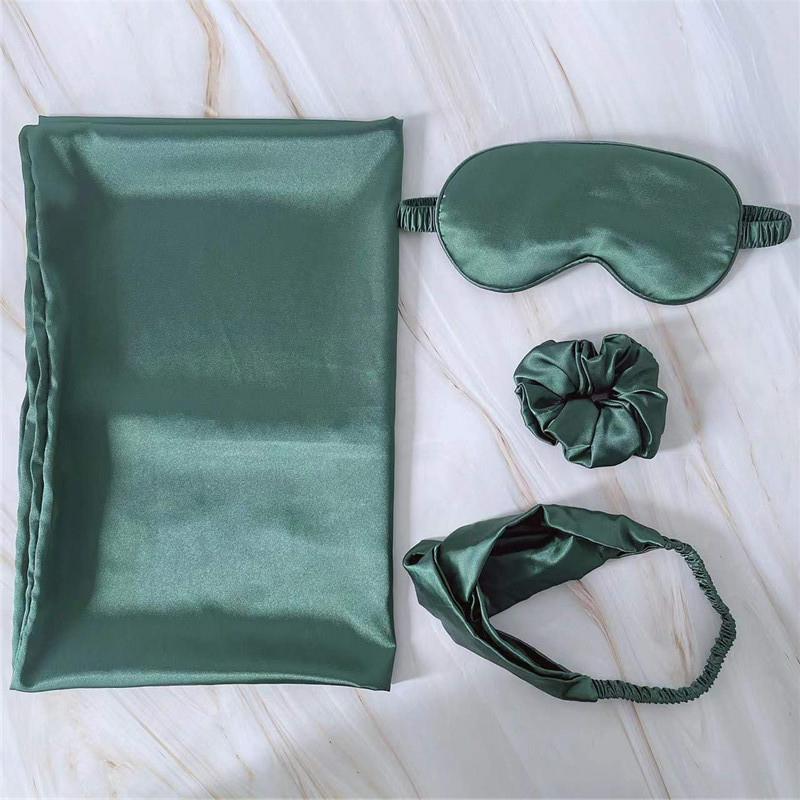 Soft Eye Sleeping Mask And Pillowcase Set1